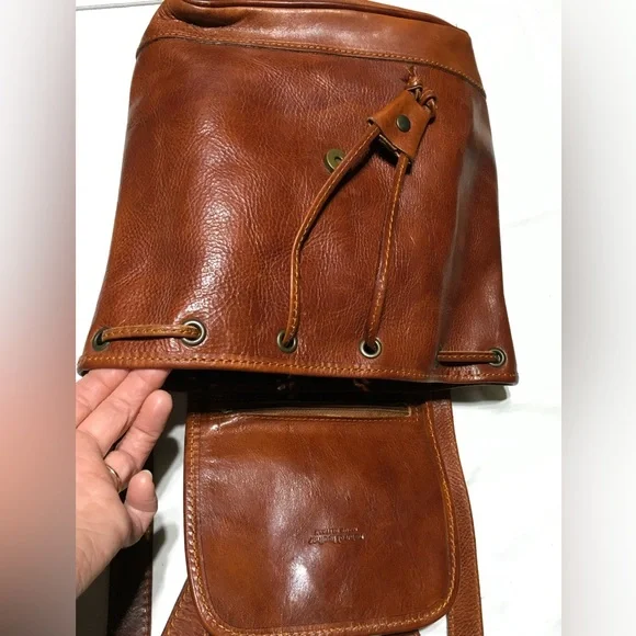 I Medici Firenze Italy Whiskey Brown Leather Rucksack Backpack